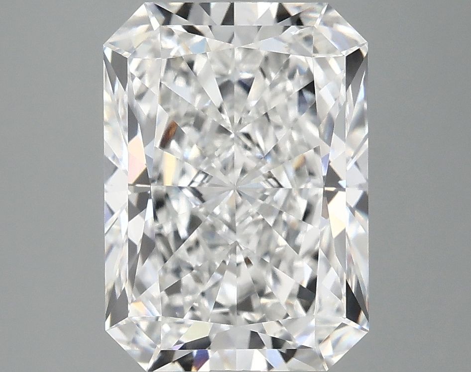 4.04 ct. radiant Lab Grown Diamond front image