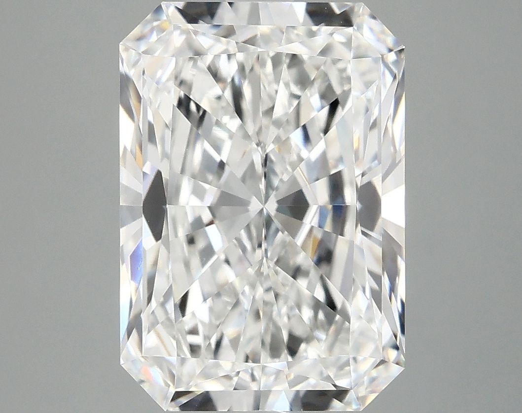4.96 ct. radiant Lab Grown Diamond front image