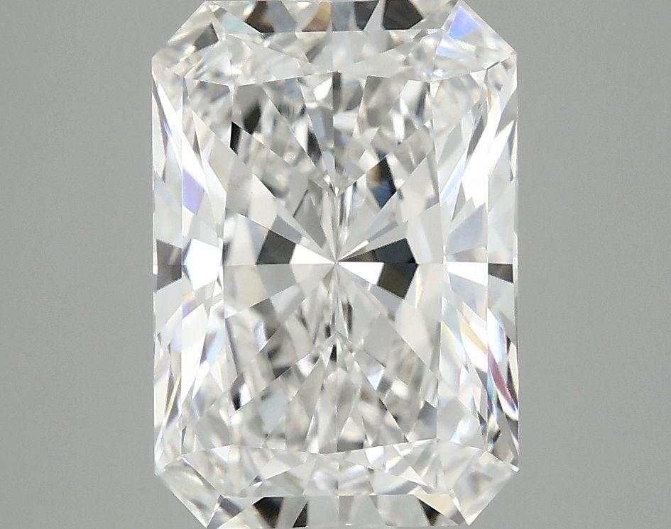 3.08 ct. radiant Lab Grown Diamond front image