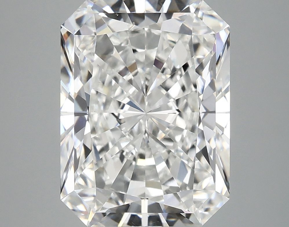 4.94 ct. radiant Lab Grown Diamond front image