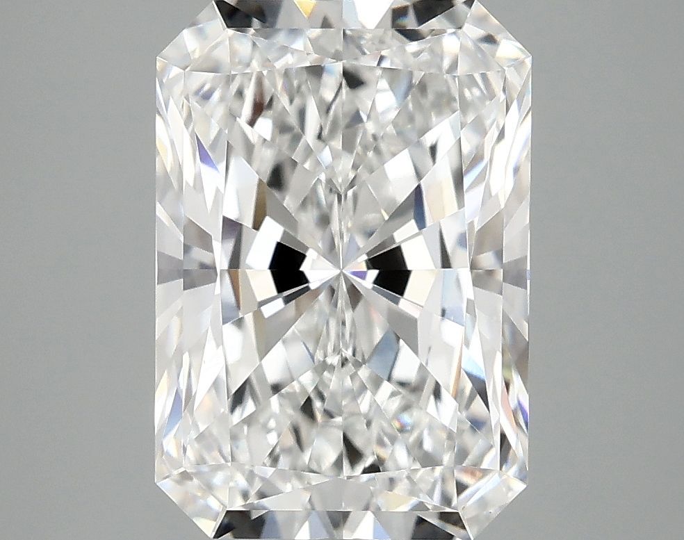 3.88 ct. radiant Lab Grown Diamond front image