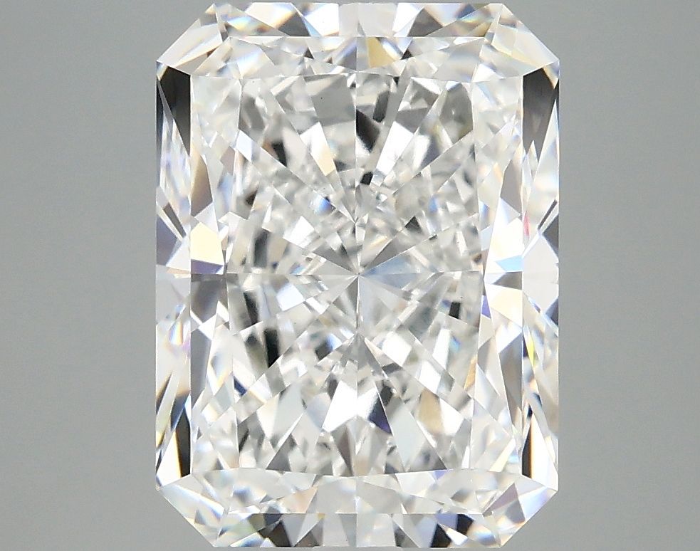 4.87 ct. radiant Lab Grown Diamond front image