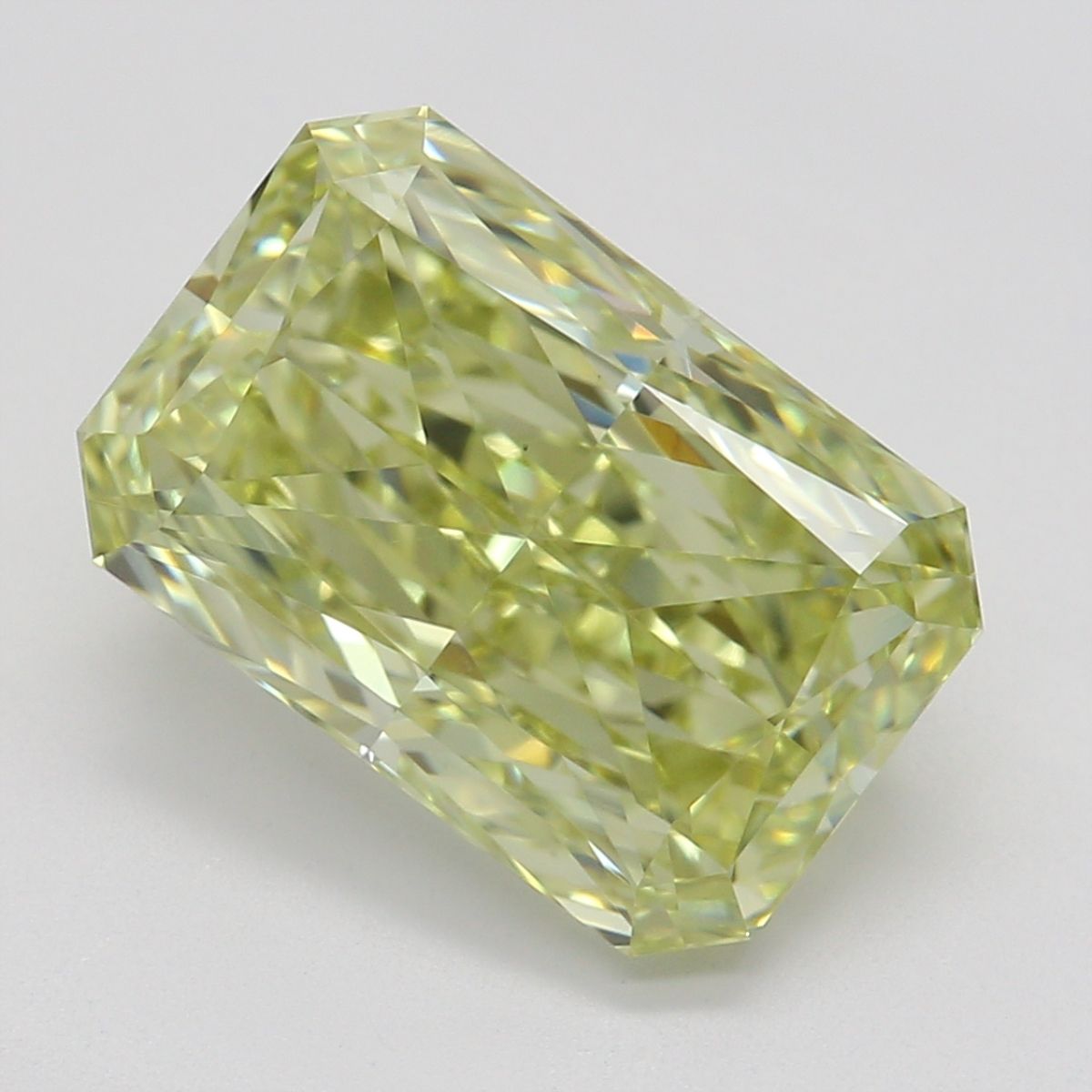 2.33 ct Radiant diamond