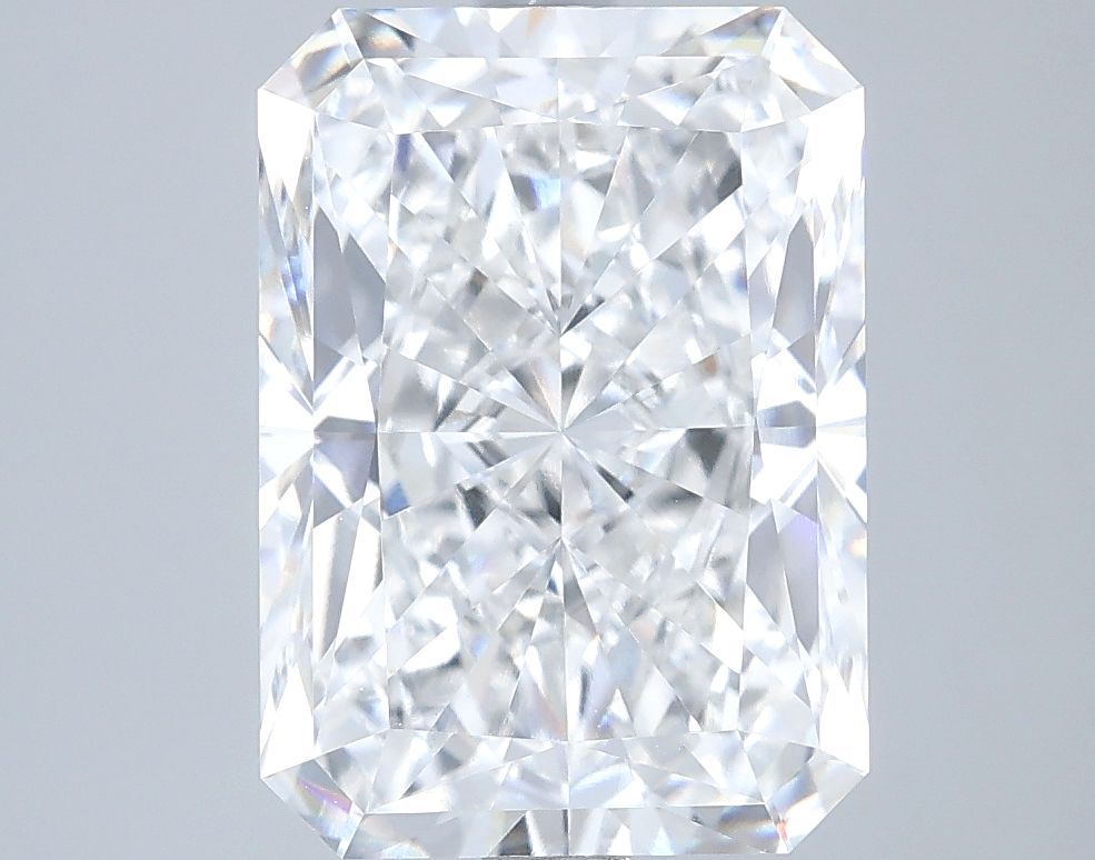 4.75 ct. radiant Lab Grown Diamond front image