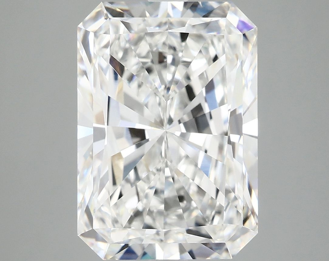 5.08 ct. radiant Lab Grown Diamond front image