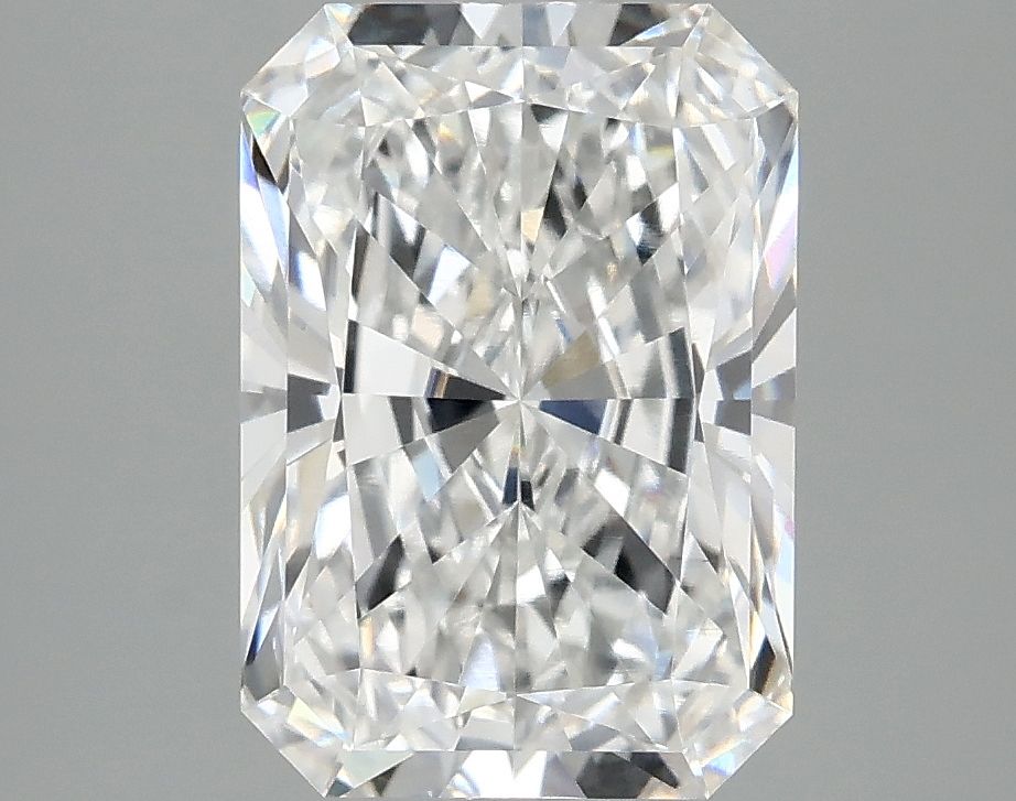 3.08 ct. radiant Lab Grown Diamond front image