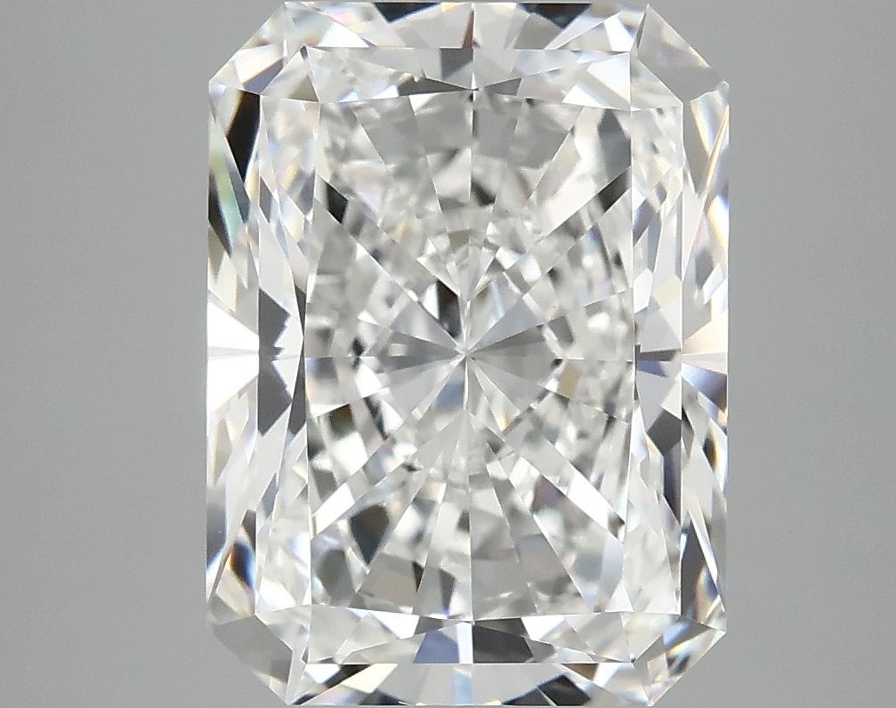 4.84 ct. radiant Lab Grown Diamond front image