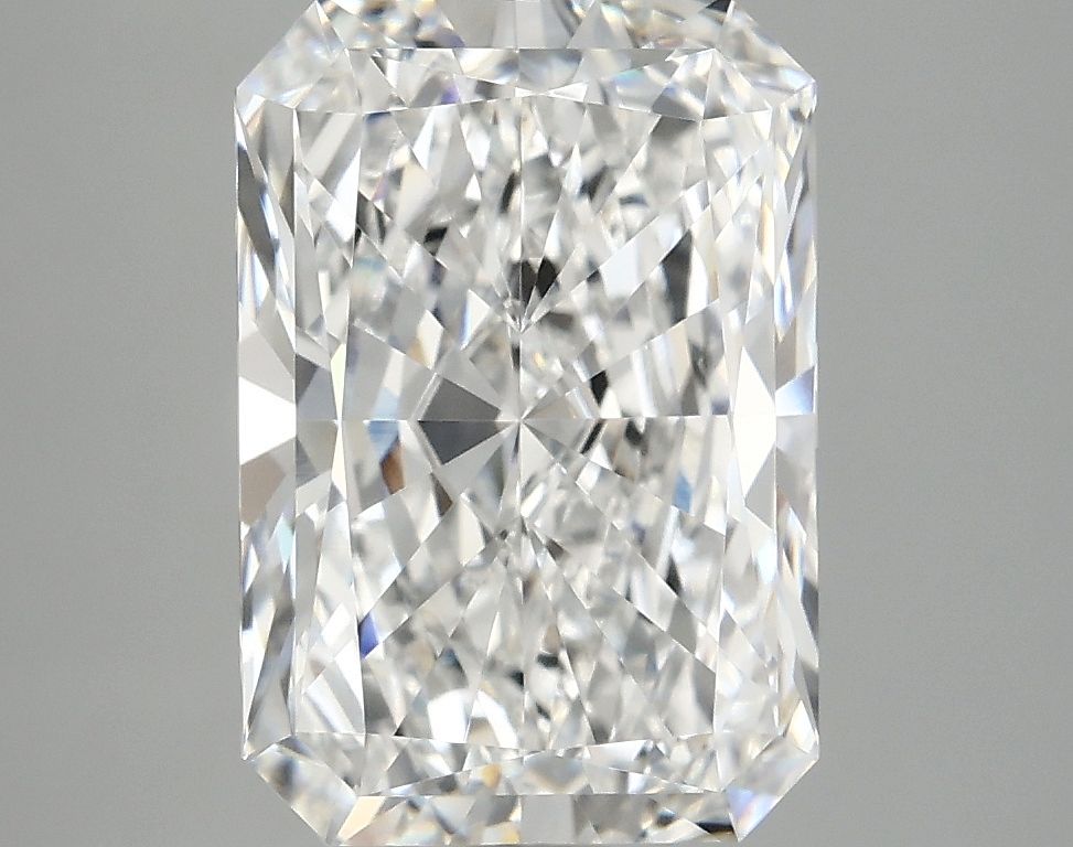 4.03 ct. radiant Lab Grown Diamond front image