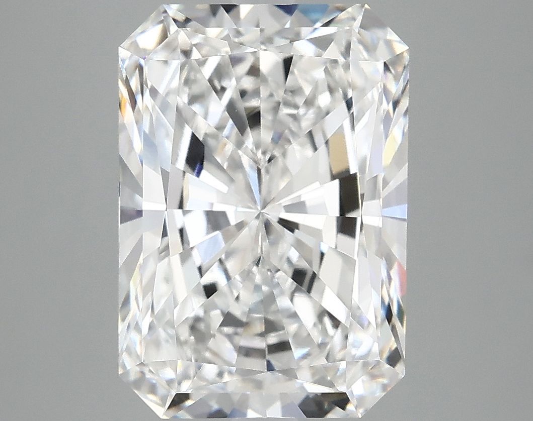 4.99 ct. radiant Lab Grown Diamond front image