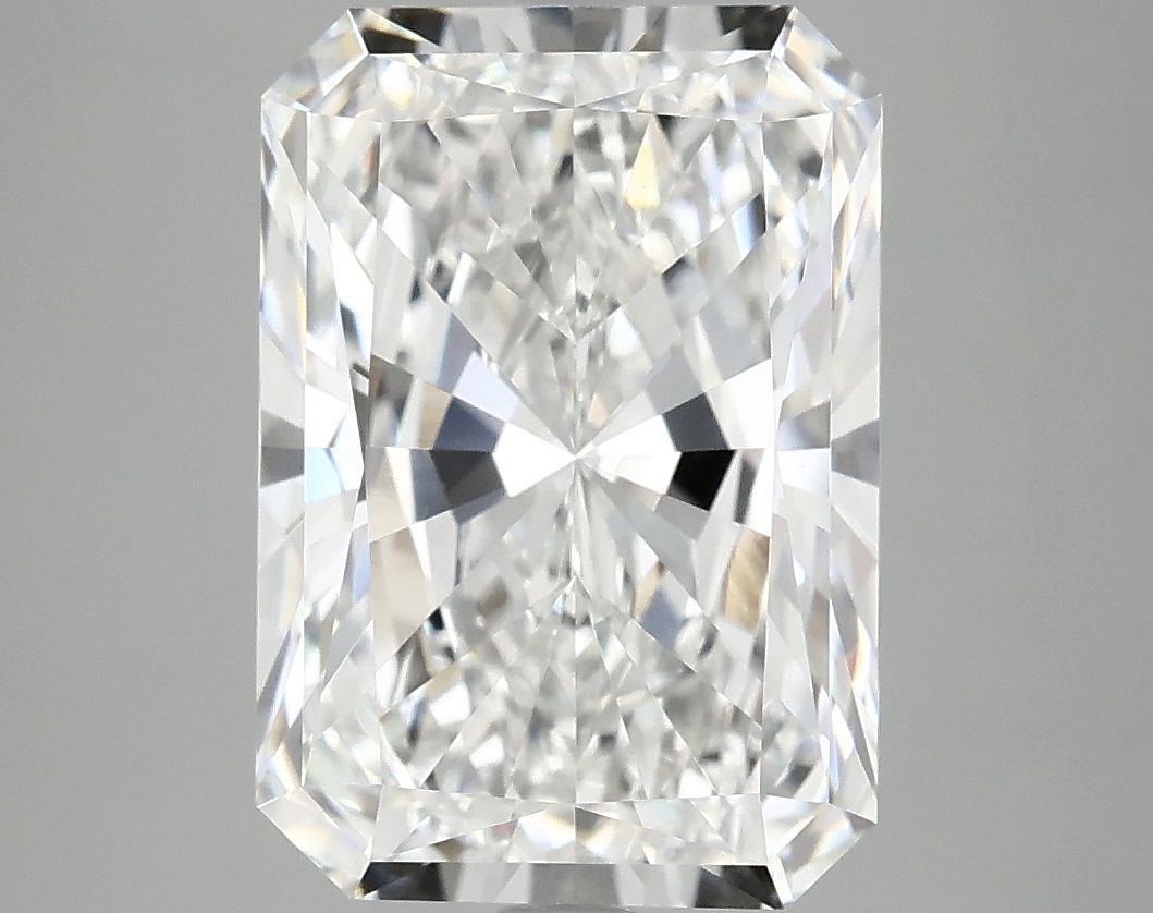 4.94 ct. radiant Lab Grown Diamond front image