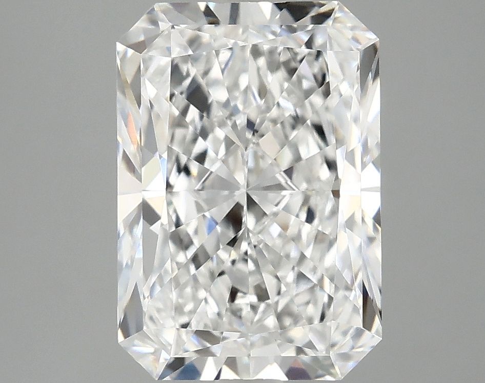 3.87 ct. radiant Lab Grown Diamond front image