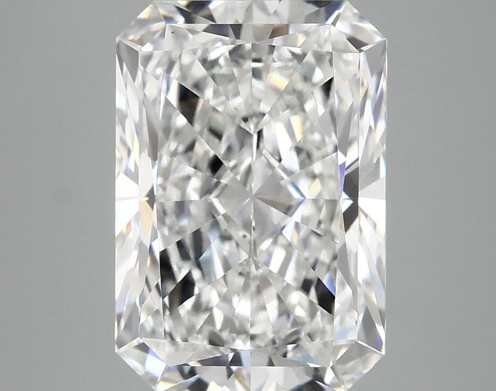 4.97 ct. radiant Lab Grown Diamond front image