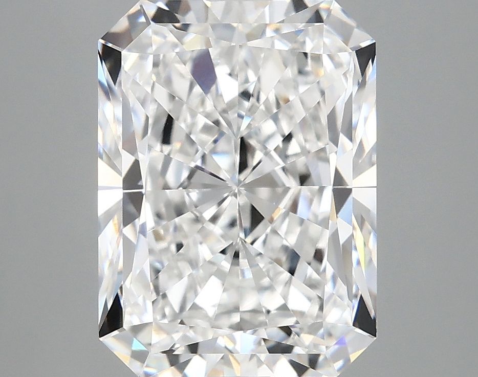 4.03 ct. radiant Lab Grown Diamond front image