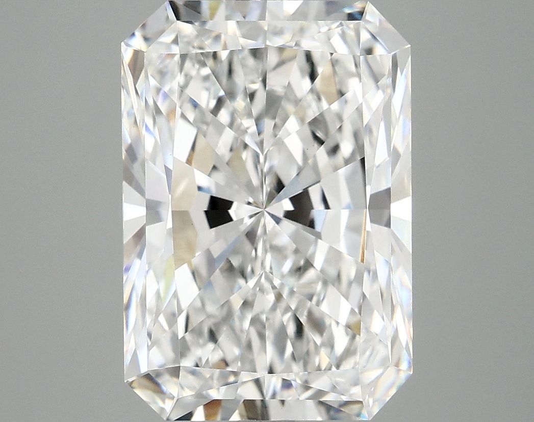 4.99 ct. radiant Lab Grown Diamond front image