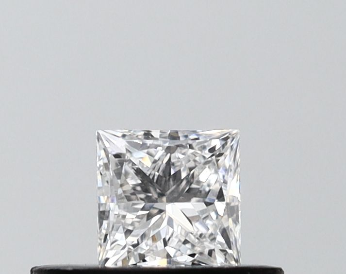 0.32ct Princess diamond