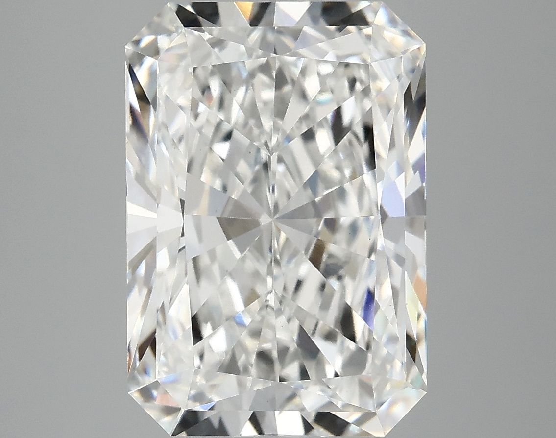 4.88 ct. radiant Lab Grown Diamond front image