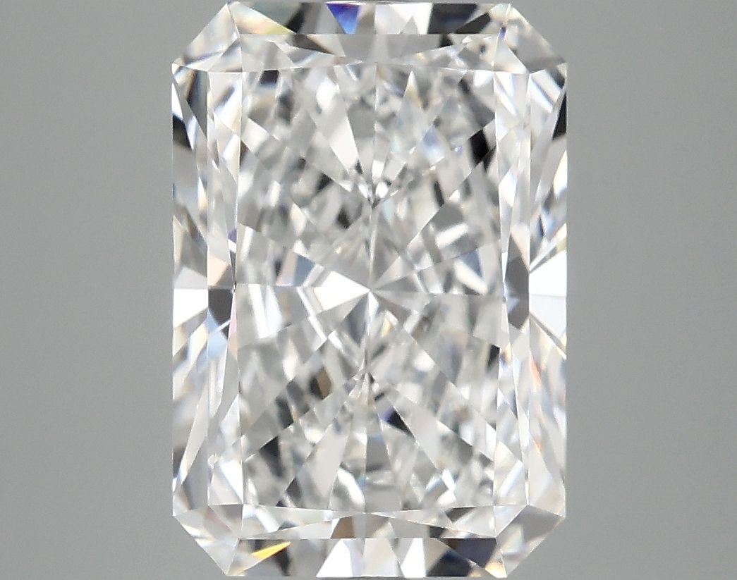4.63 ct. radiant Lab Grown Diamond front image