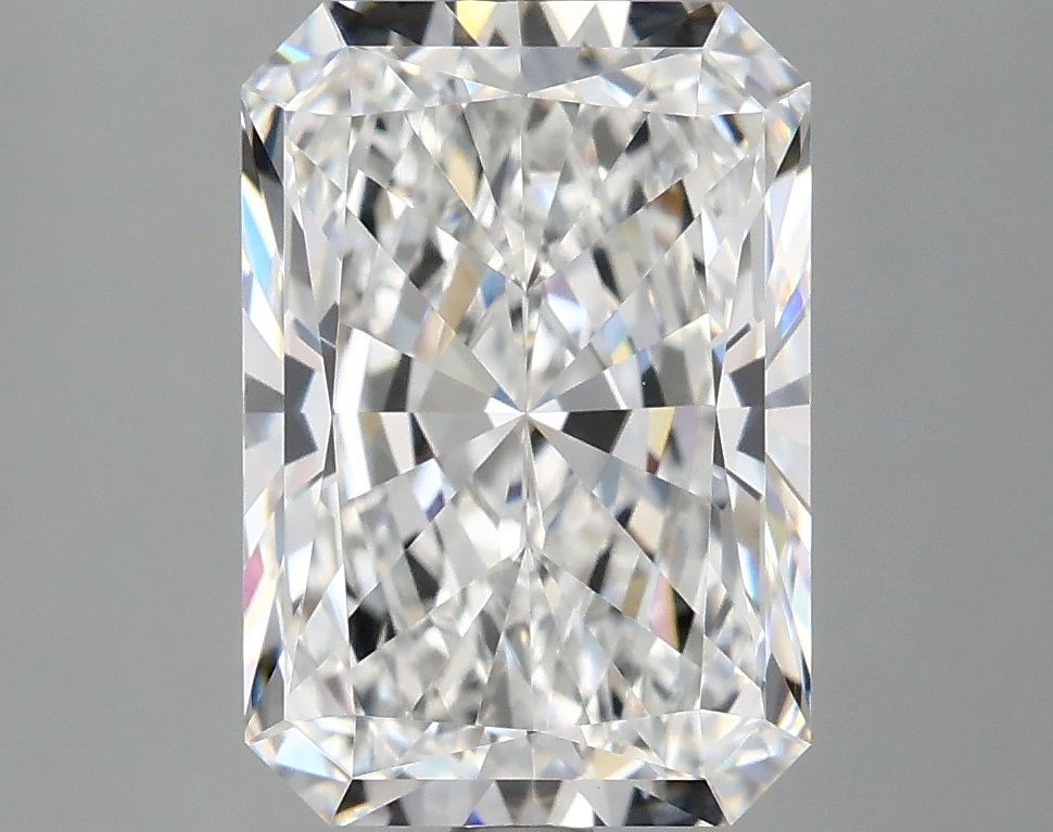 3.90 ct. radiant Lab Grown Diamond front image