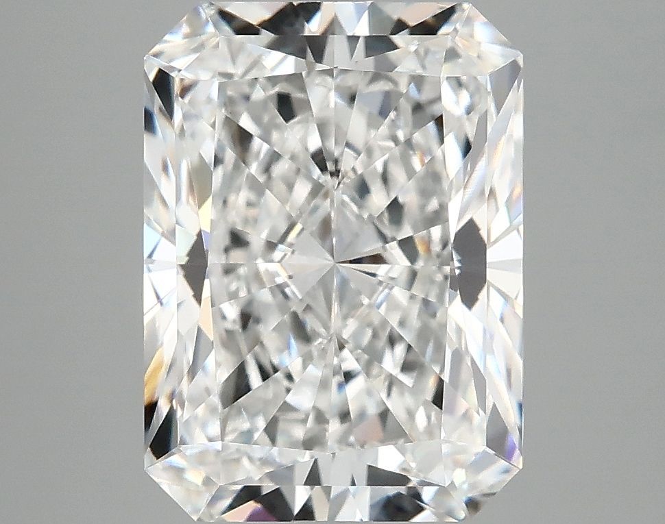 4.88 ct. radiant Lab Grown Diamond front image