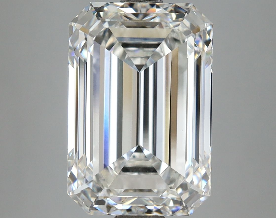 5.04 ct. emerald Lab Grown Diamond front image