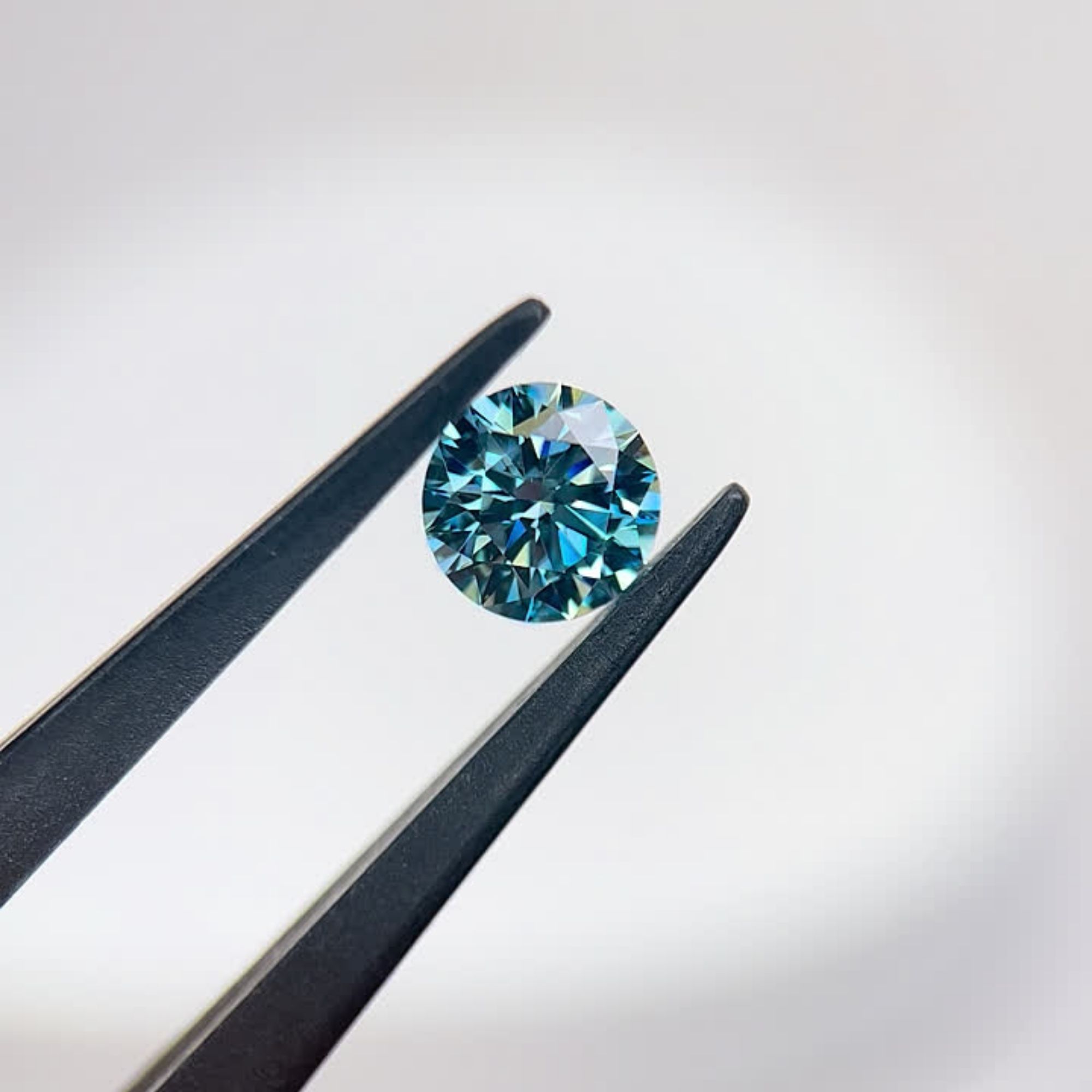 1.03 ct. round Lab Grown Diamond front image