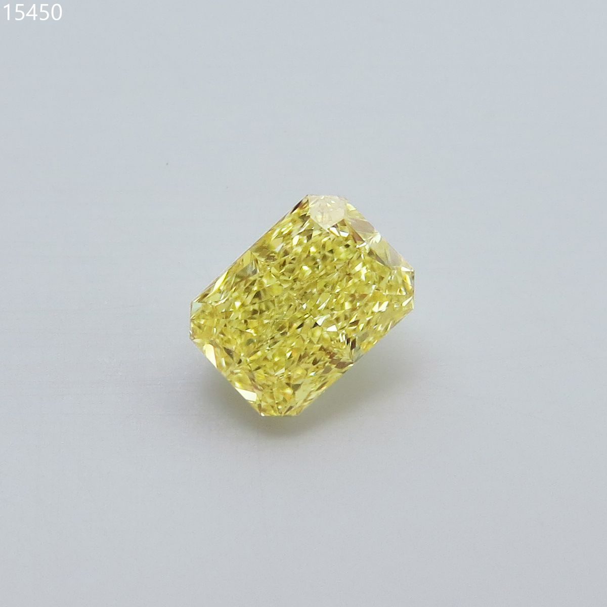 1.04 ct Radiant diamond