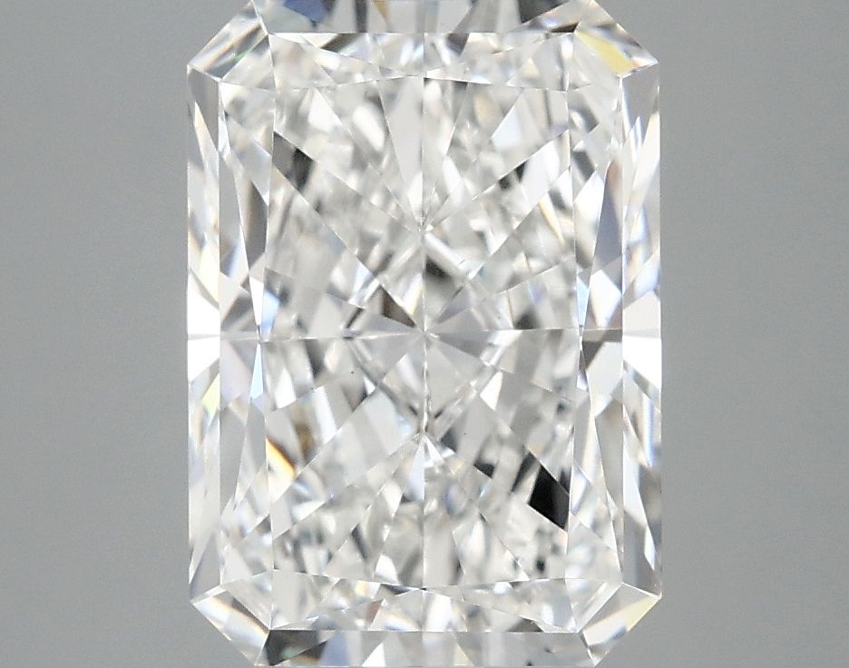 3.87 ct. radiant Lab Grown Diamond front image