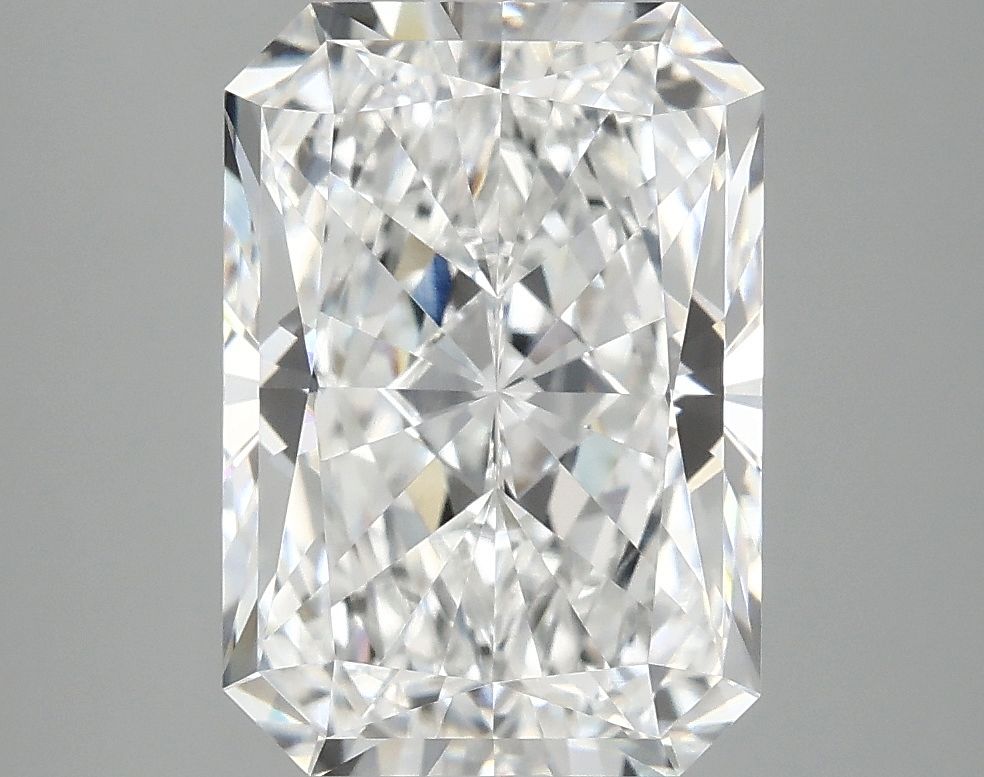 4.17 ct. radiant Lab Grown Diamond front image