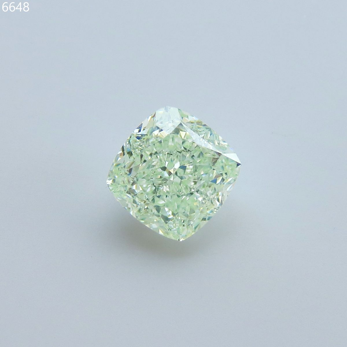 2.04 ct Cushion Modified diamond