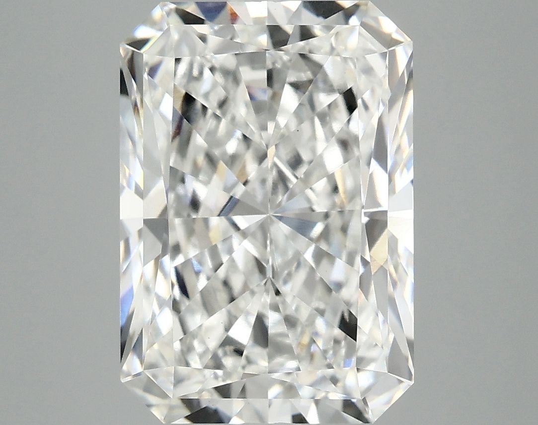 5.07 ct. radiant Lab Grown Diamond front image