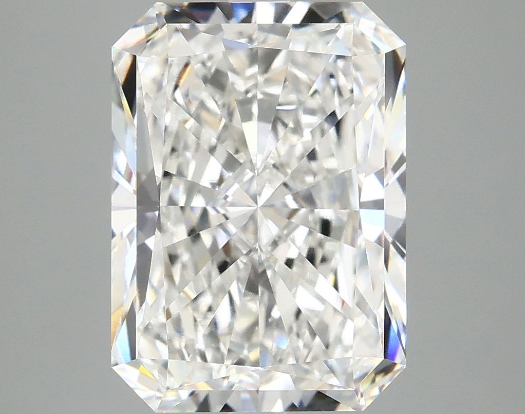 4.99 ct. radiant Lab Grown Diamond front image