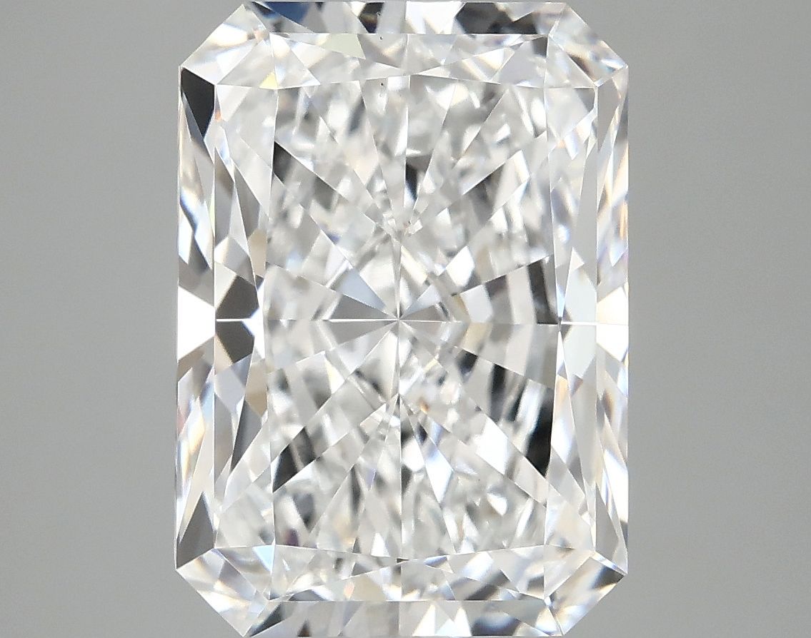 4.08 ct. radiant Lab Grown Diamond front image