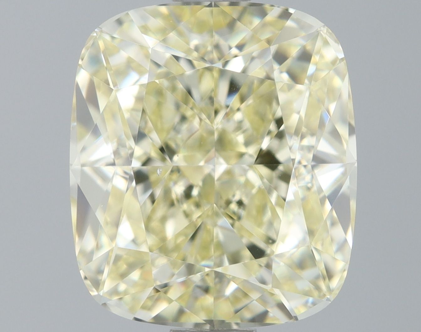 2.06 Carat Cushion brilliant Diamond Fancy Yellow VS2