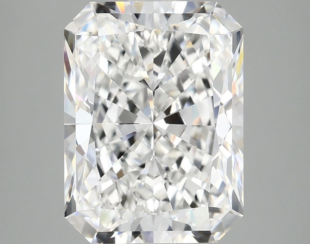 4.81 ct. radiant Lab Grown Diamond front image
