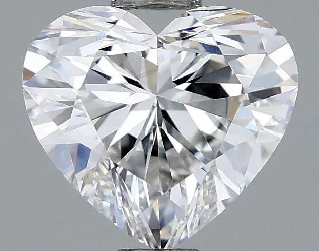 1.05 ct lab-grown Heart Diamond