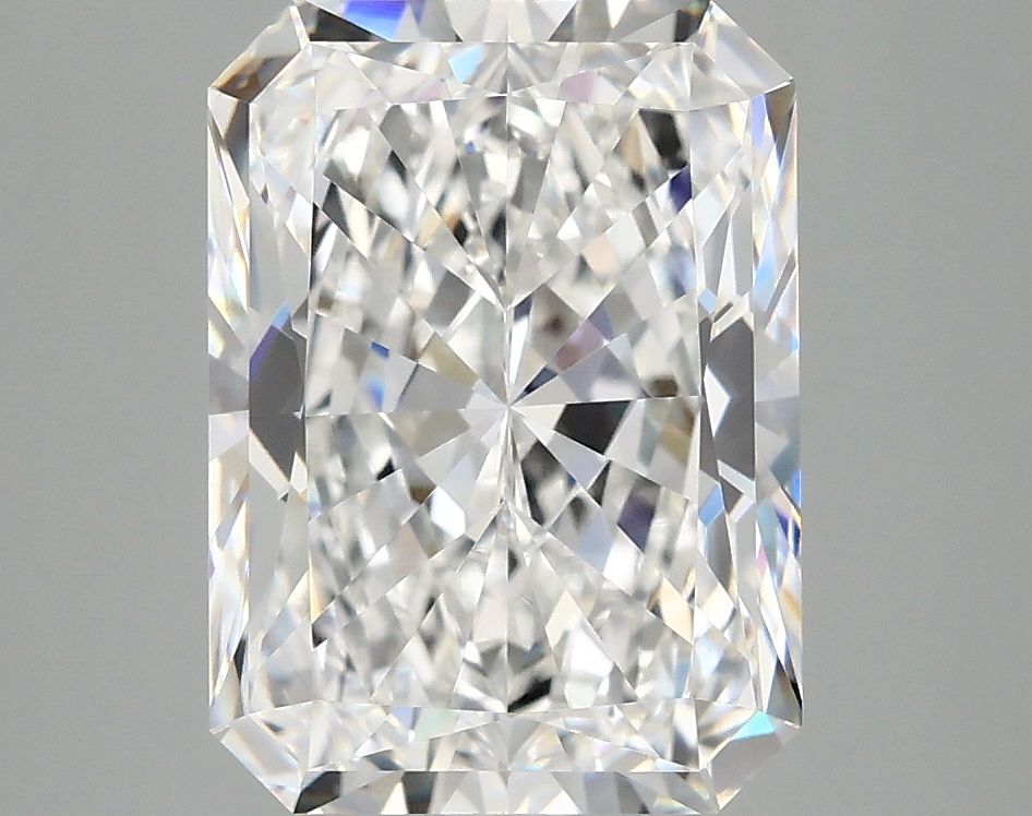 3.91 ct. radiant Lab Grown Diamond front image