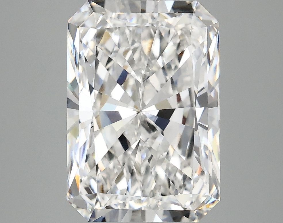 4.09 ct. radiant Lab Grown Diamond front image