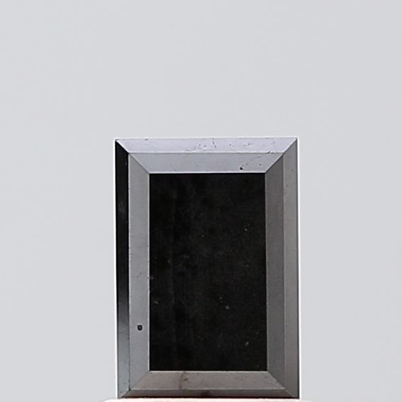0.8 Carat Baguette Diamond Black VVS2