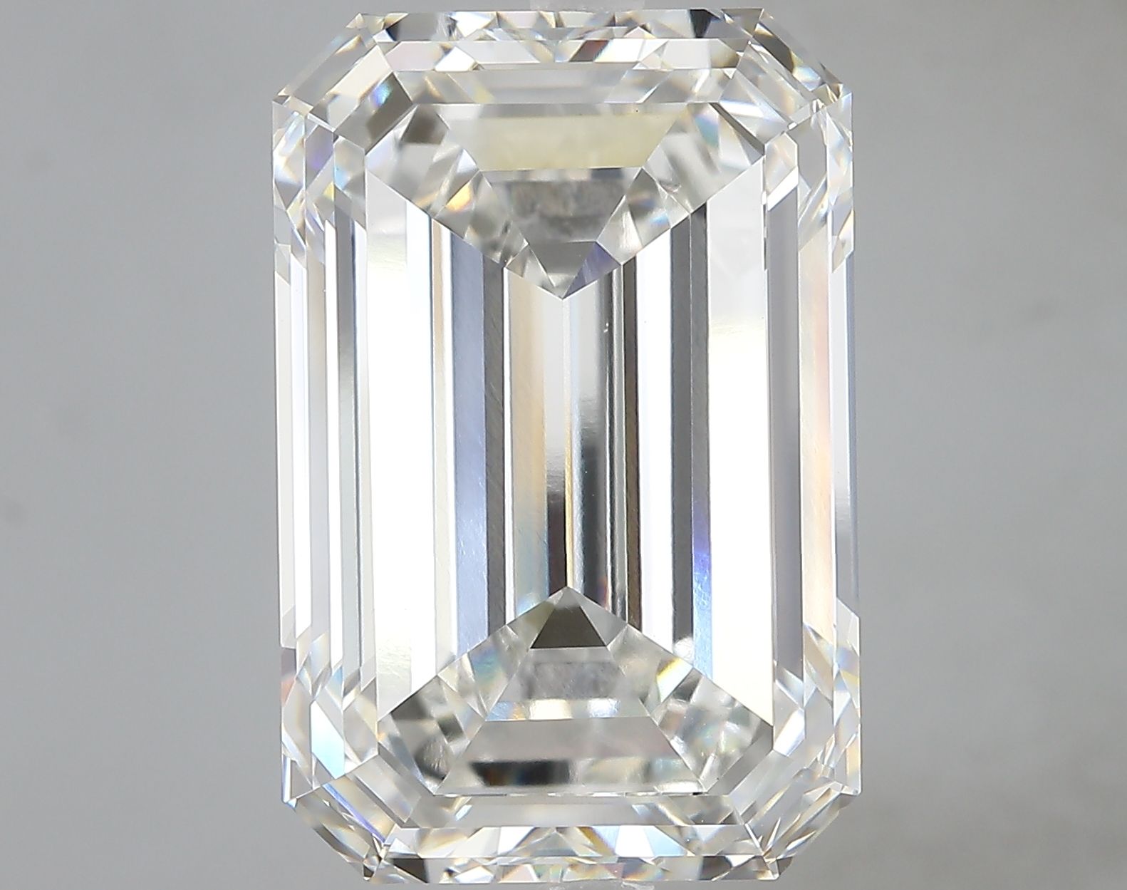 15.87 ct. emerald Lab Grown Diamond front image