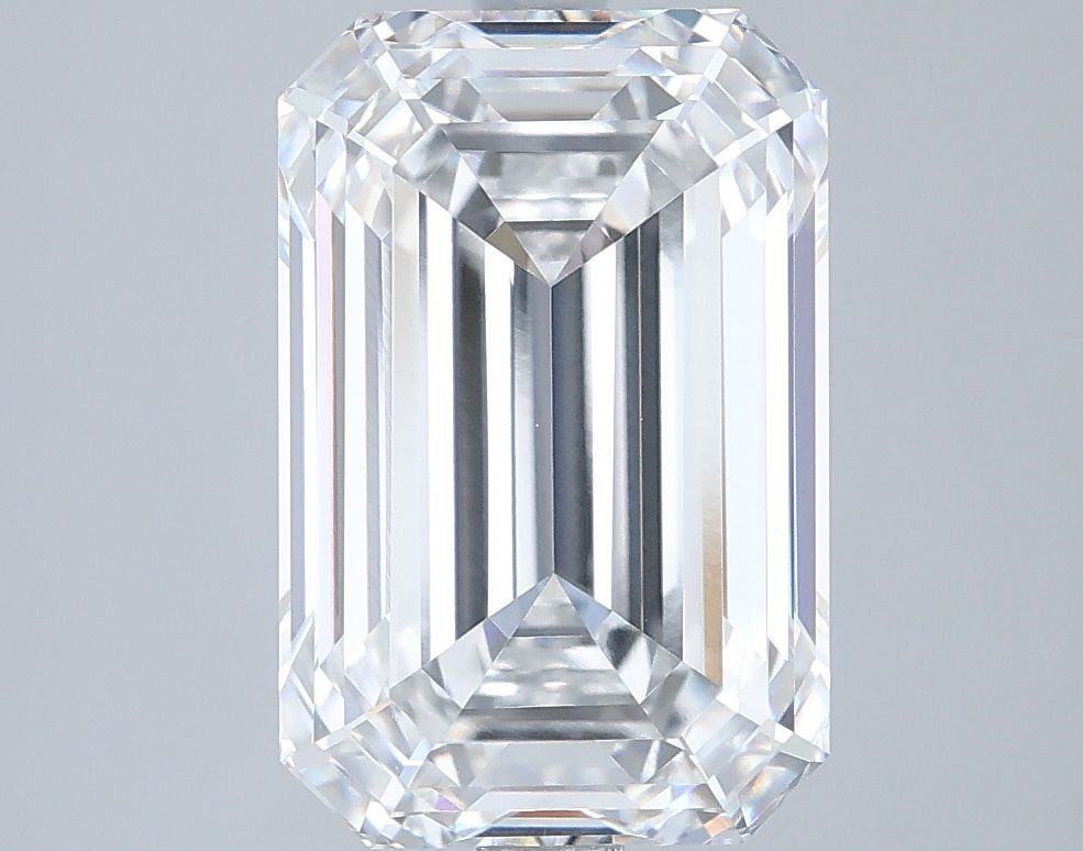 4.53 ct. emerald Lab Grown Diamond front image