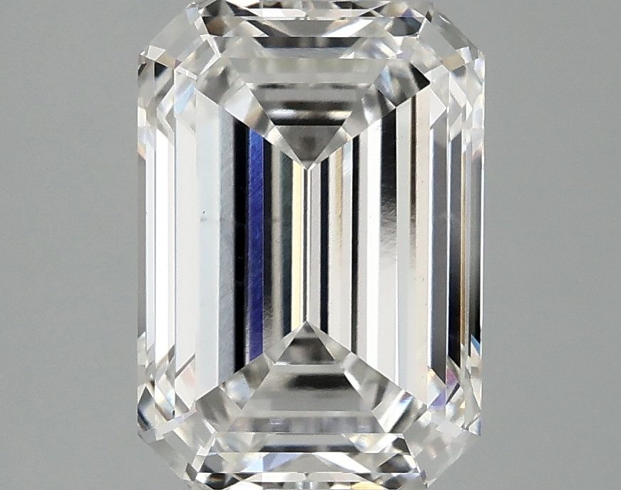 3.2 carat f VS2 EX Cut IGI emerald diamond