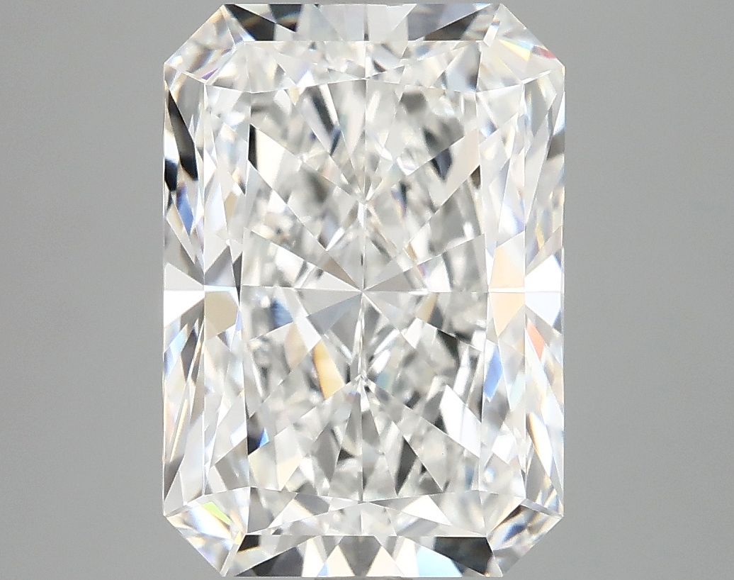 4.94 ct. radiant Lab Grown Diamond front image