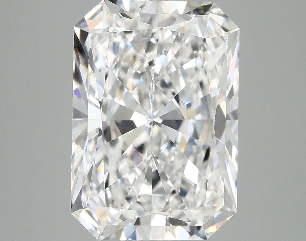 4.07 ct. radiant Lab Grown Diamond front image