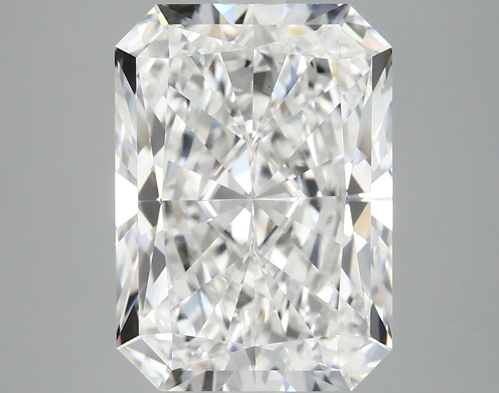 4.94 ct. radiant Lab Grown Diamond front image