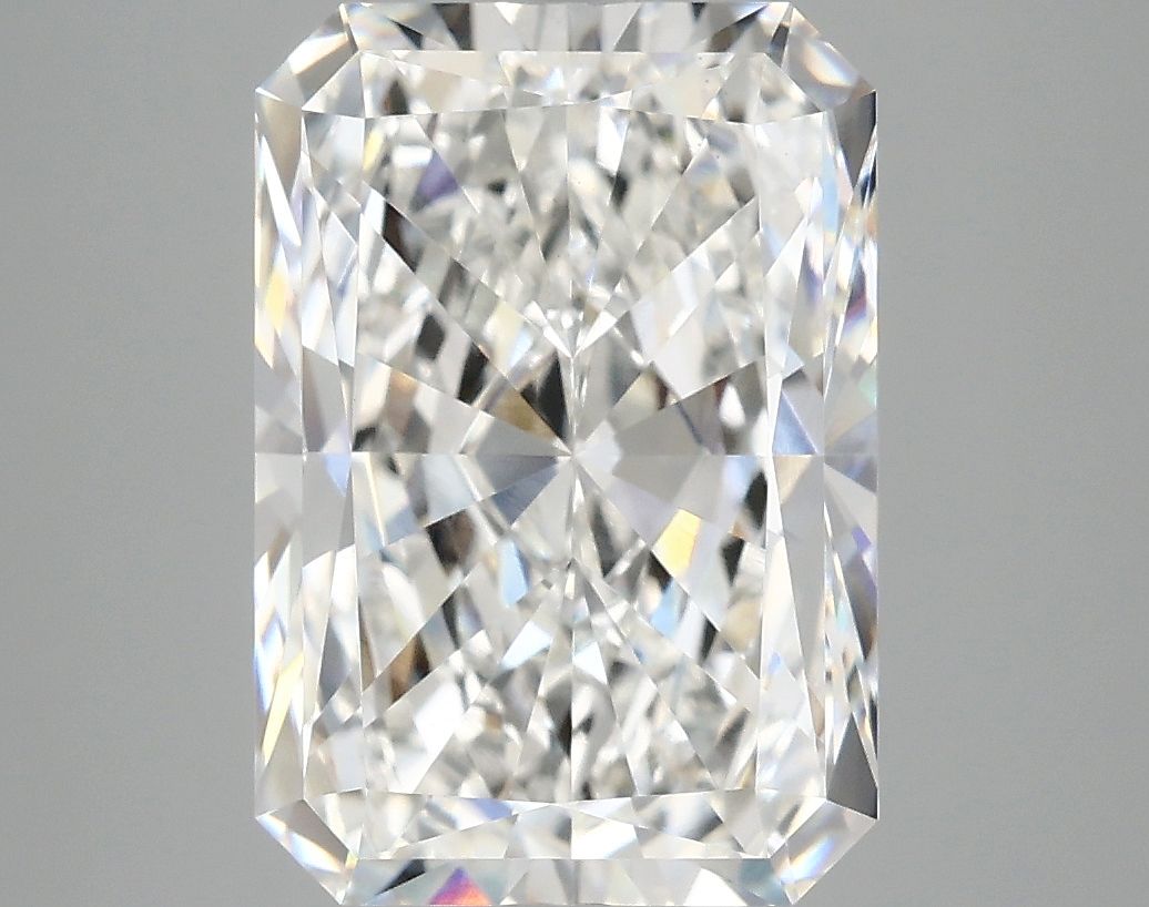 5.01 ct. radiant Lab Grown Diamond front image