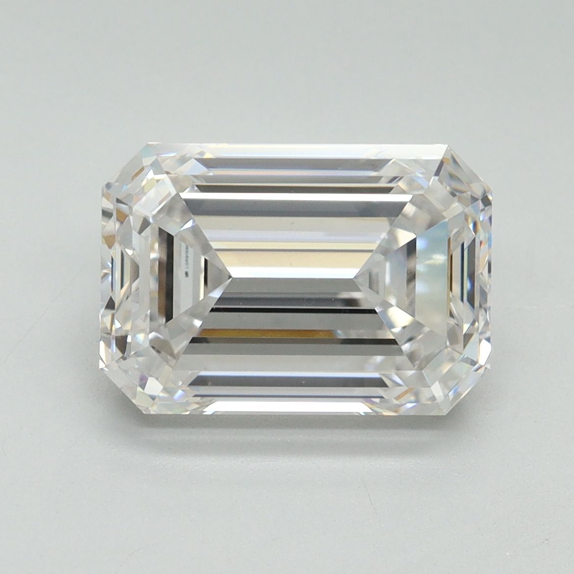 4.09 ct. emerald Lab Grown Diamond front image