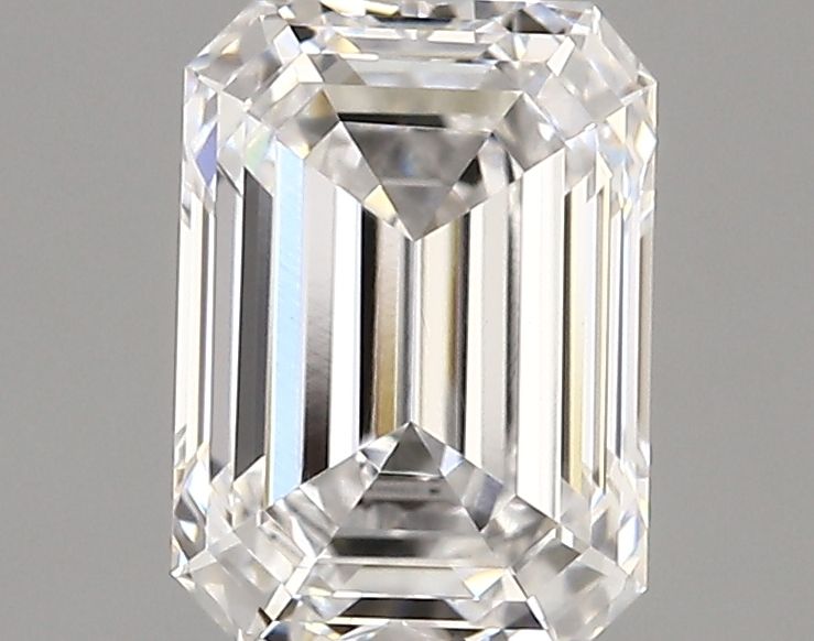 1.45 ct. emerald Lab Grown Diamond front image
