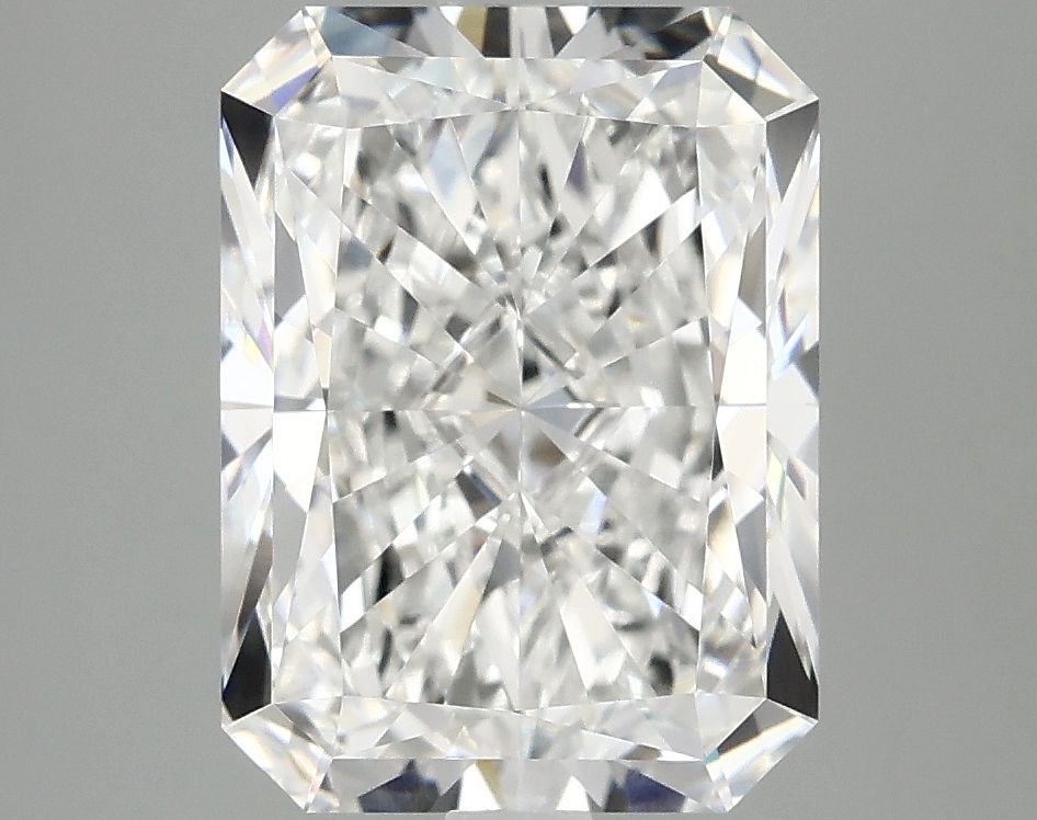 3.91 ct. radiant Lab Grown Diamond front image