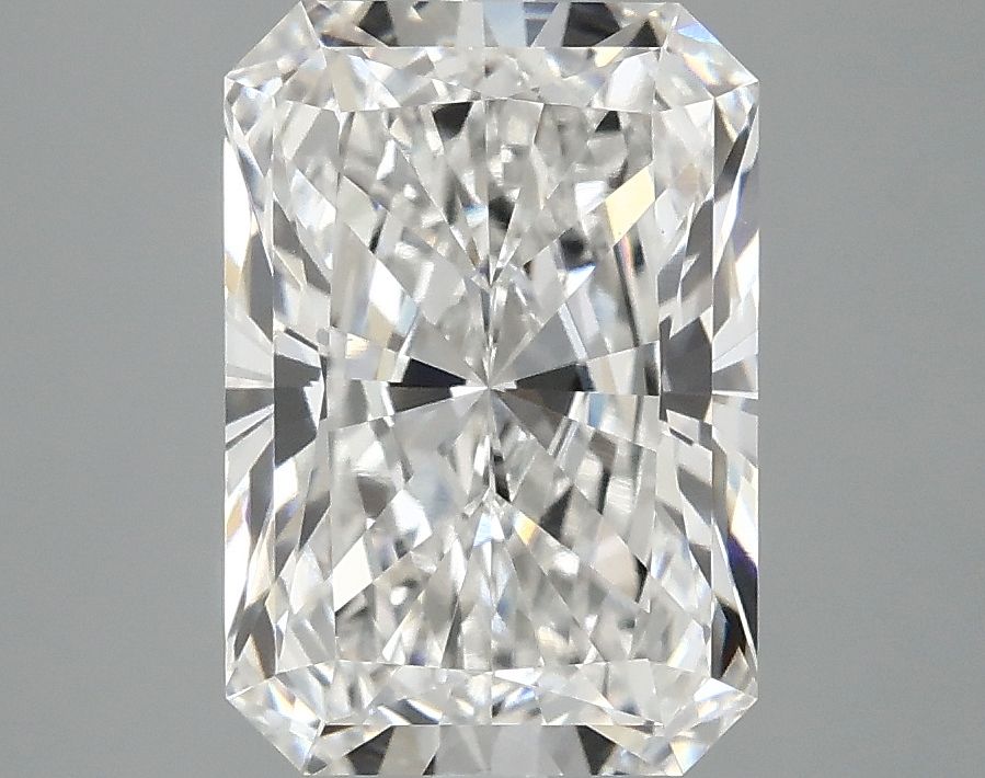 3.09 ct. radiant Lab Grown Diamond front image