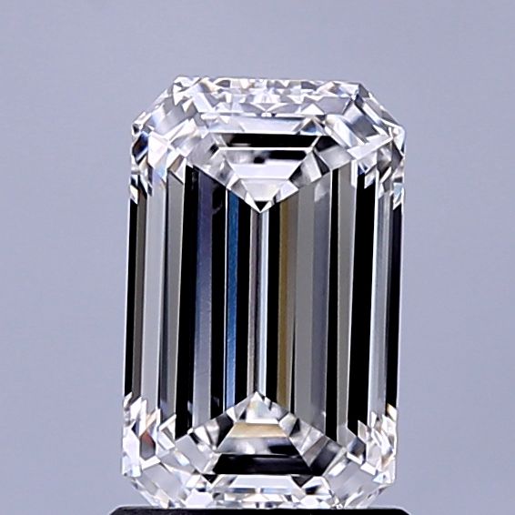 1.65 ct. emerald Lab Grown Diamond front image